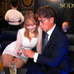 中出しを要求してくる性欲モンスターのラウンジ嬢