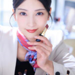 付き添い彼氏をフェラ＆SEXで顔射させる美容部員 本庄鈴